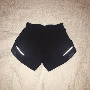 4” black lululemon hotty hot shorts